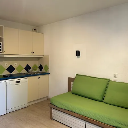 Domaine Valescure 1 Ou 2 Pieces Vue Jardin Ou Piscine *