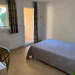 Domaine Valescure 1 Ou 2 Pieces Vue Jardin Ou Piscine Appartement *