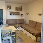 Appartement Domaine Valescure 1 Ou 2 Pieces Vue Jardin Ou Piscine