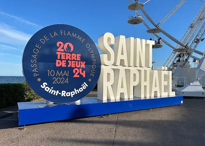 Domaine Valescure 1 Ou 2 Pieces Vue Jardin Ou Piscine Apartmán Saint-Raphaël