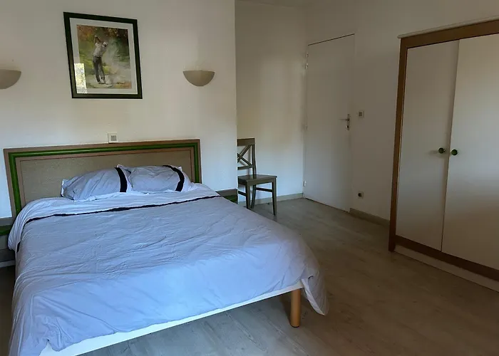 Domaine Valescure 1 Ou 2 Pieces Vue Jardin Ou Piscine Saint-Raphaël