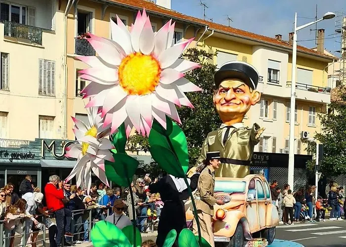 Domaine Valescure 1 Ou 2 Pieces Vue Jardin Ou Piscine * Saint-Raphaël