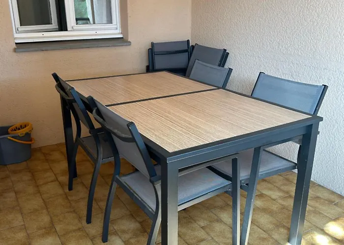 Domaine Valescure 1 Ou 2 Pieces Vue Jardin Ou Piscine