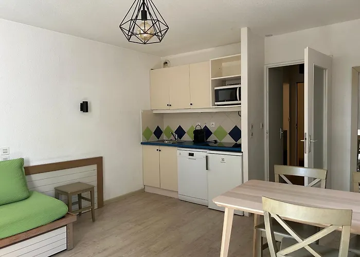 Domaine Valescure 1 Ou 2 Pieces Vue Jardin Ou Piscine Apartmán *