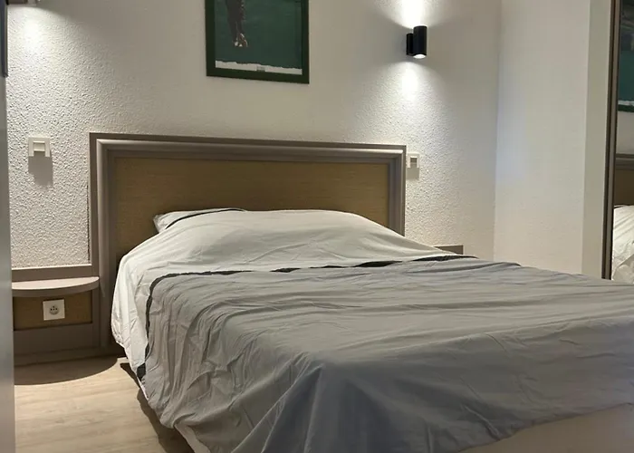 Domaine Valescure 1 Ou 2 Pieces Vue Jardin Ou Piscine アパート *